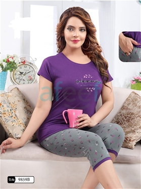 Picture of Women Capri + T-shirts Set (9859B)